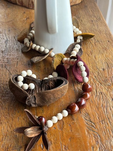 Colar decorativo